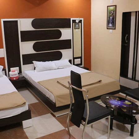 Golden Paying Guest House ดีอู ภายนอก รูปภาพ